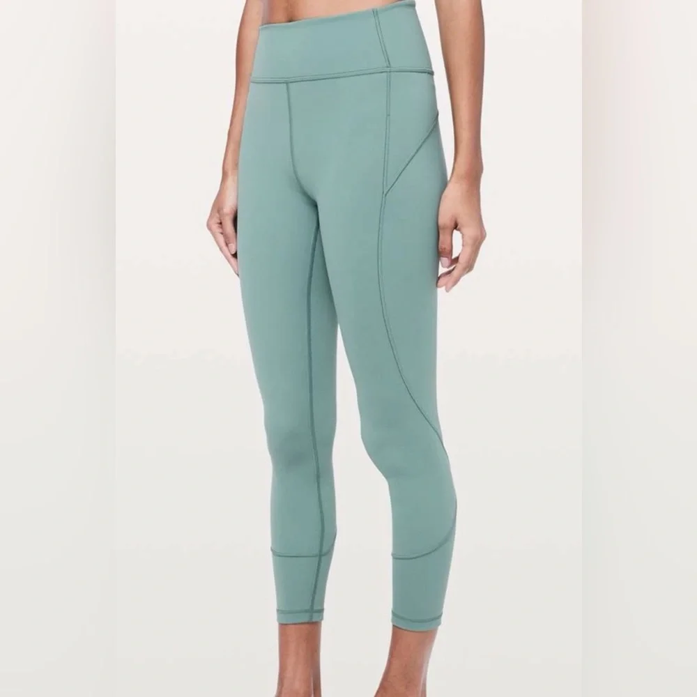 Lululemon In Movement 7/8 Tight - Picture 1 of 8